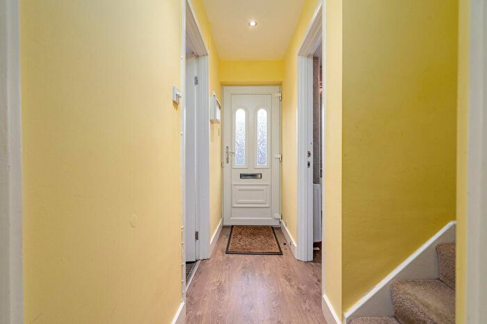 3 Bedroom End Of Terrace House For Sale In Pendle Court, Bolton, BL1