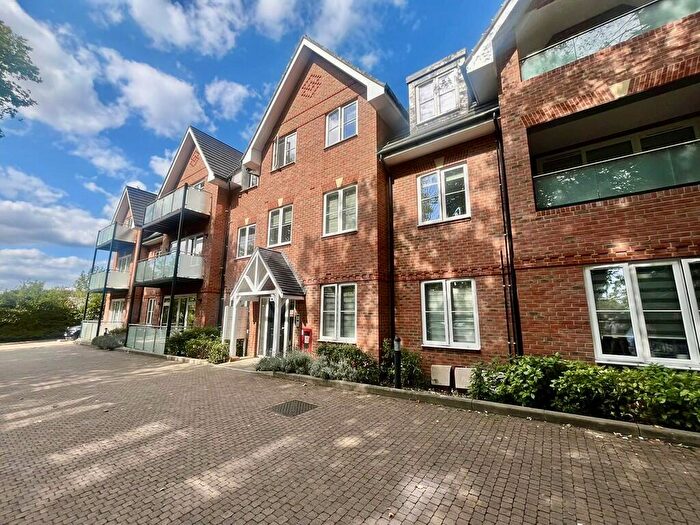 1 Bedroom Apartment To Rent In Carew Road, Northwood, HA6