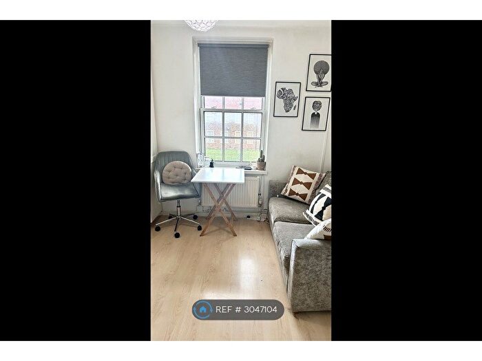 Studio To Rent In Prince Henry Road, London, SE7