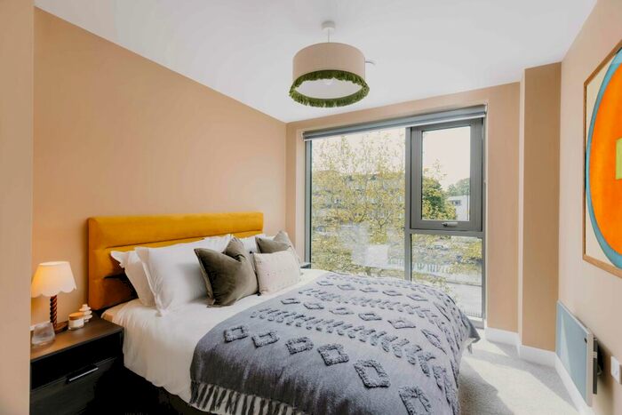 2 Bedroom Apartment To Rent In Inkwell Place, Birmingham, B16