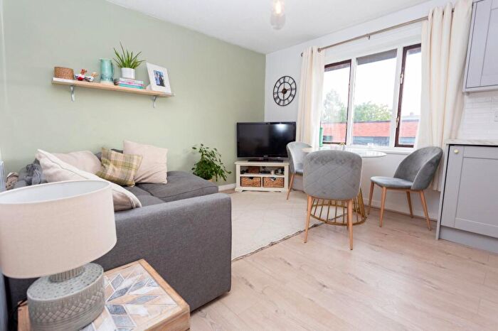 2 Bedroom Apartment To Rent In Albion Street, London, Greater London, SE16