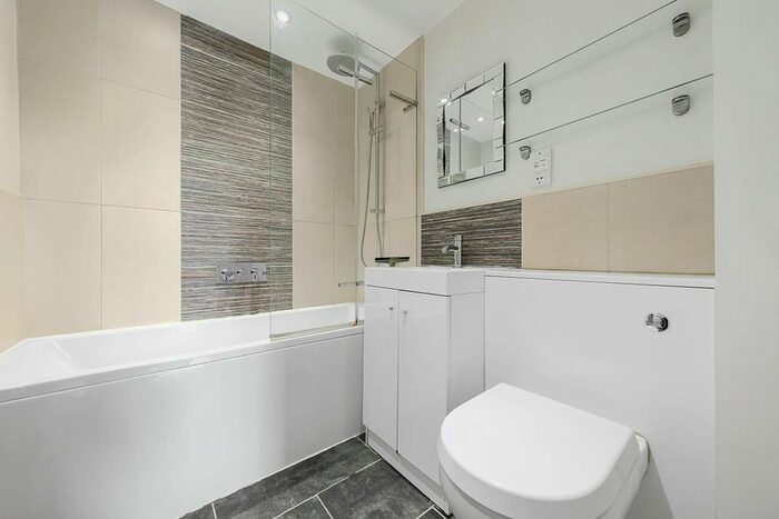 1 Bedroom Flat To Rent In Abbeville Road, Abbeville Village, London, SW4