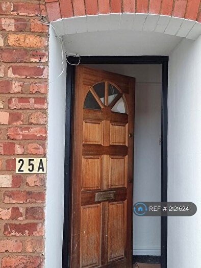 2 Bedroom Flat To Rent In Whitfield Lane, Wirral, CH60