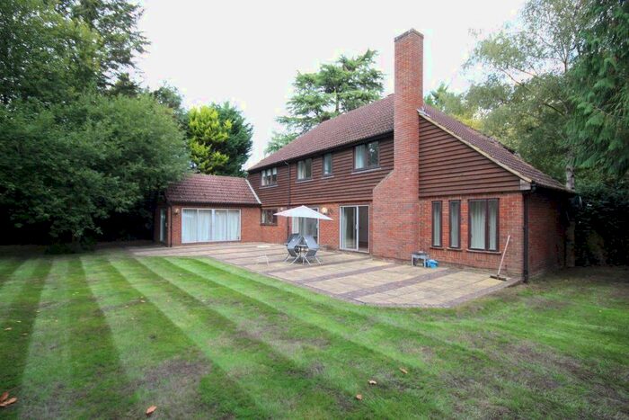 5 Bedroom Property To Rent In Littleworth Lane, Esher, KT10