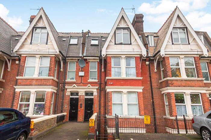1 Bedroom Flat To Rent In New Road, Rochester, ME1