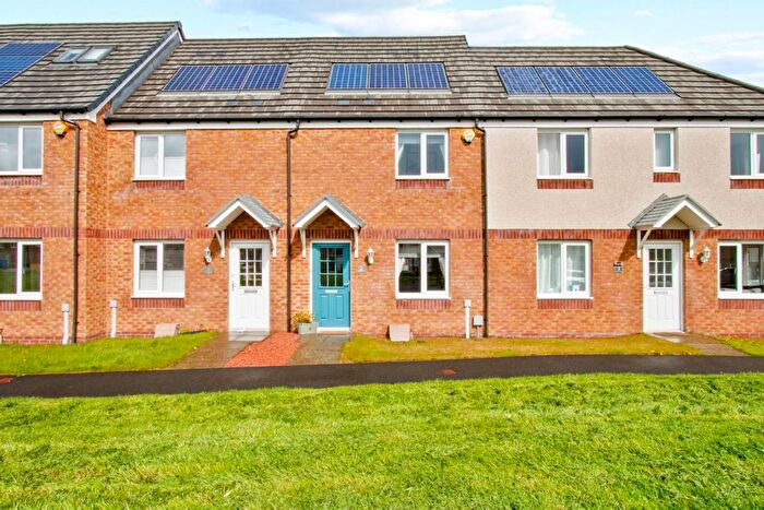 2 Bedroom Terraced House For Sale In National Path, Cowglen, G43