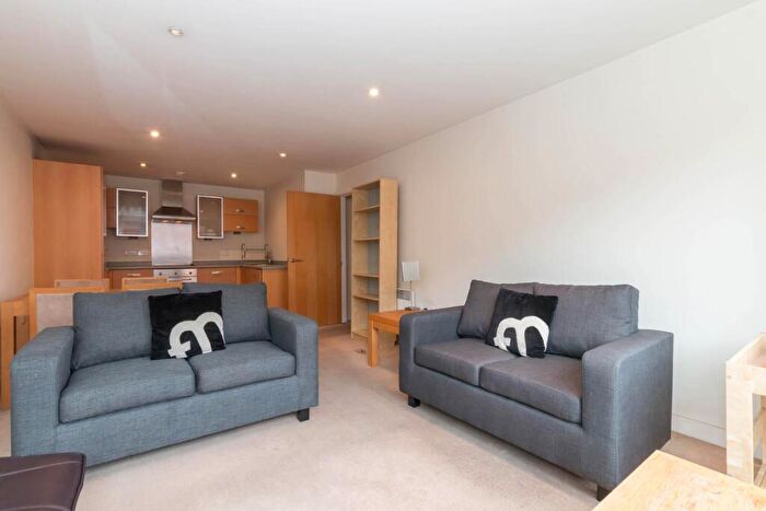 2 Bedroom Apartment To Rent In Quartz, Hall Street, B18