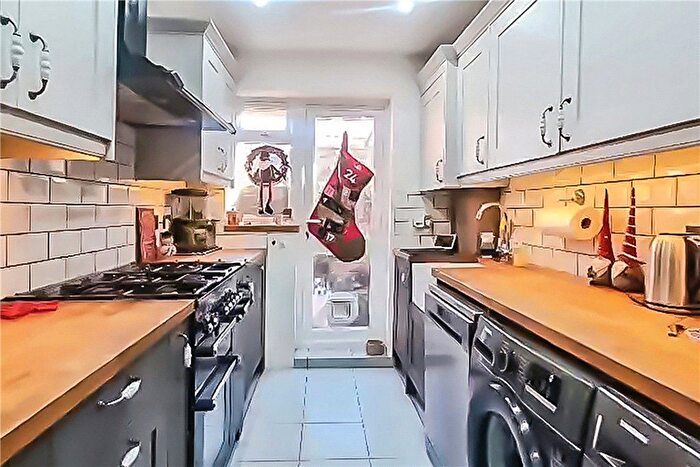 2 Bedroom Flat For Sale In St. Peters Road, Croydon, CR0