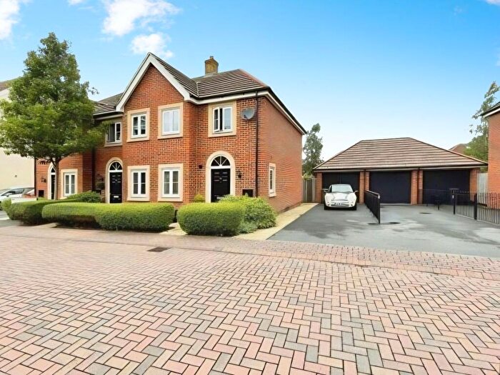 2 Bedroom Terraced House For Sale In Wheatcroft Way, Swindon, SN1