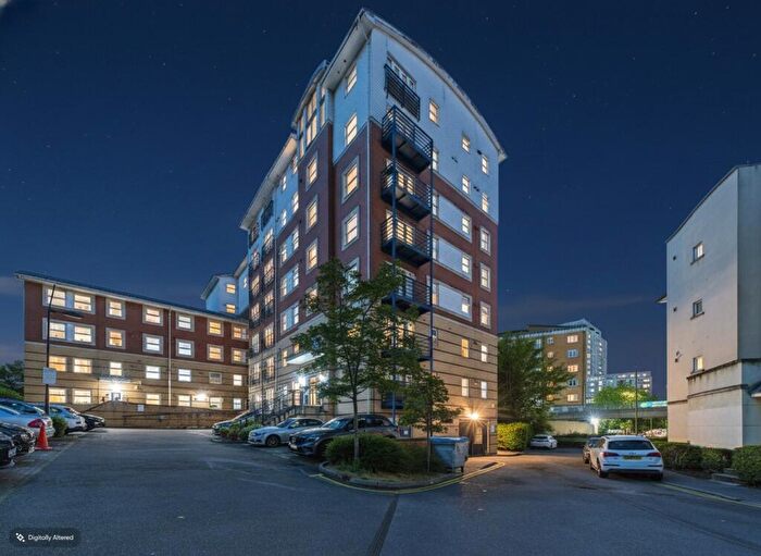 1 Bedroom Apartment To Rent In The Spires, Selden Hill, Hemel Hempstead, Hertfordshire, HP2