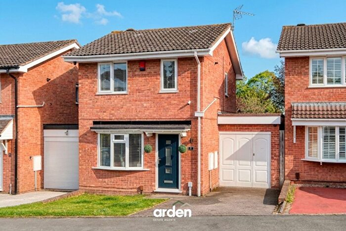 2 Bedroom Detached House For Sale In Packwood Close, Redditch, B97