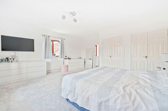 5 Bedroom Detached House To Rent In Snaith Crescent, Milton Keynes, MK5