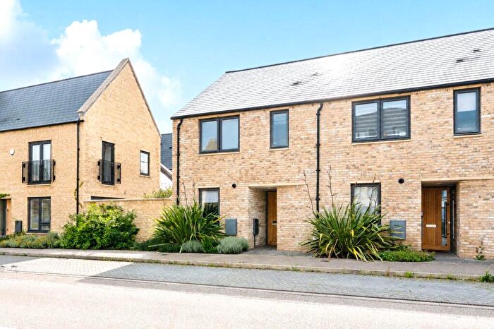3 Bedroom End Of Terrace House For Sale In Baynhams Drive, Oxford, Oxfordshire, OX2