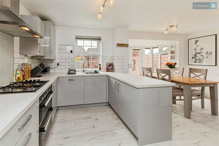 4 Bedroom Detached House For Sale In Reaseheath Way, Henhull, Nantwich, Cheshire, CW5 - Photo 6