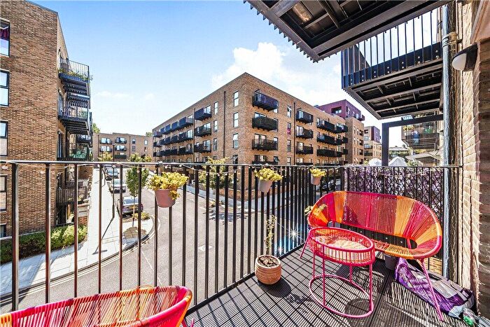 2 Bedroom Apartment For Sale In Rolfe Terrace, Woolwich, SE18
