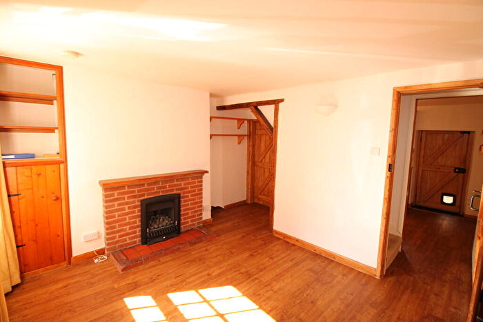 2 Bedroom Cottage To Rent In School Lane, Woodbury, EX5