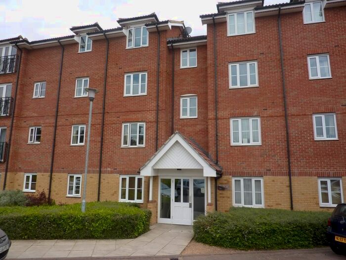 2 Bedroom Flat To Rent In Winnipeg Way, Broxbourne, Hertfordshire, EN10