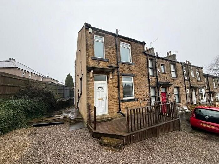 1 Bedroom End Terrace House For Sale In Ley Fleaks Road, Idle, Bradford, BD10