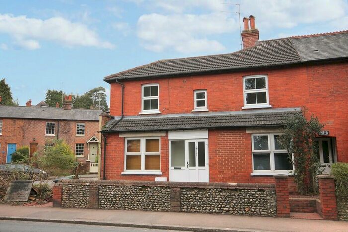 1 Bedroom Maisonette To Rent In Dorking, RH4