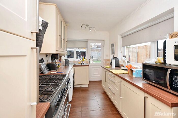 3 Bedroom Semi-detached House For Sale In Latham Avenue, Runcorn, WA7