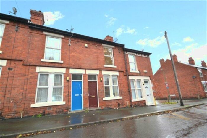2 Bedroom House To Rent In Durnford Street, Nottingham, NG7