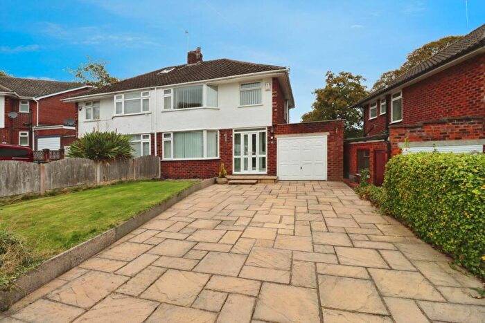 3 Bedroom Semi-Detached House For Sale In Bentfield Gardens, Higher Bebington, CH63