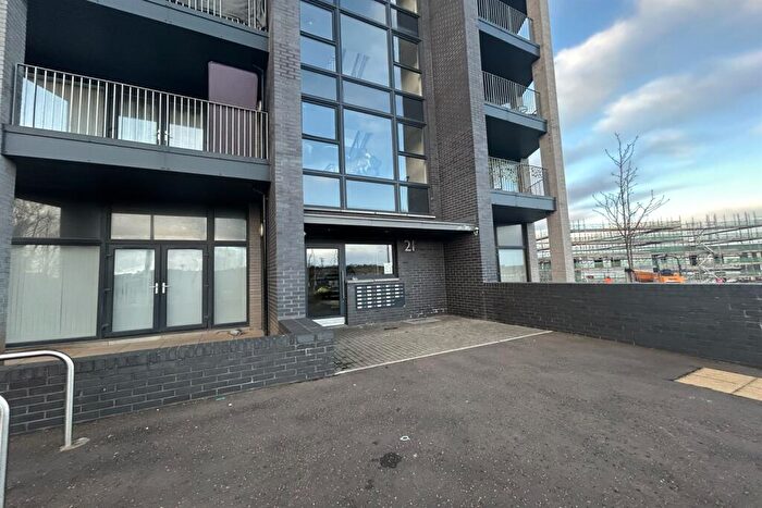 2 Bedroom Flat To Rent In Greendykes Road, EH16