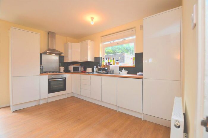 2 Bedroom Flat To Rent In Elsenham Street, London, SW18