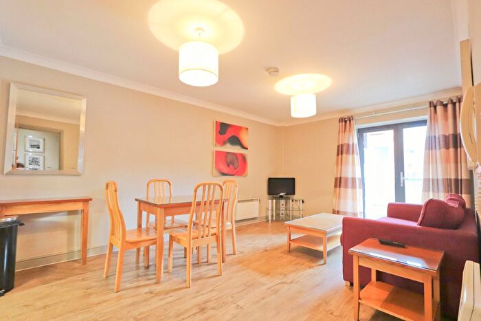 1 Bedroom Flat To Rent In St. Thomas Place, St. Thomas Street, Redcliffe, Bristol, BS1