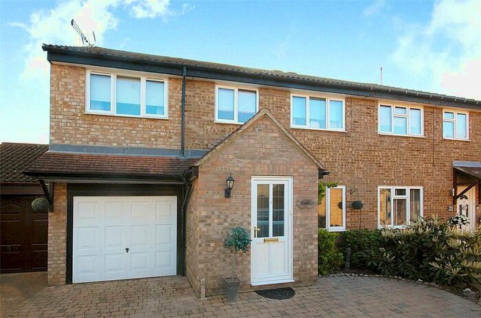 4 Bedroom Semi-Detached House For Sale In Glendale, South Woodham Ferrers, Chelmsford, Essex, CM3
