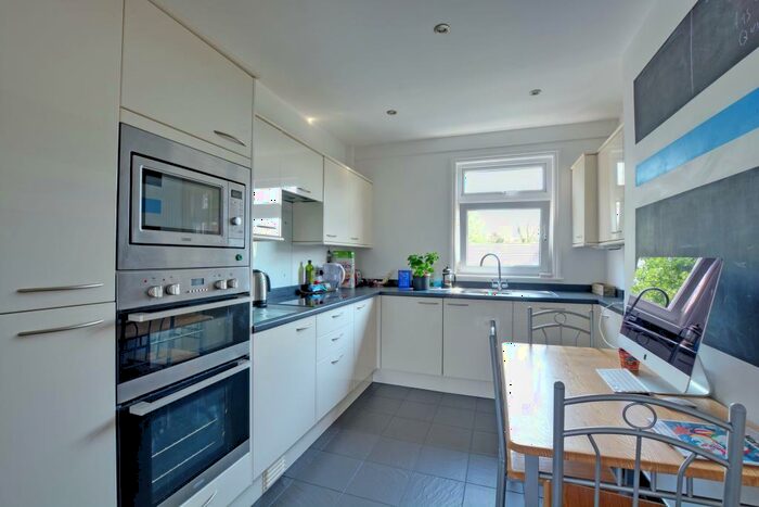2 Bedroom Apartment To Rent In Quentin Road, Lewisham, SE13