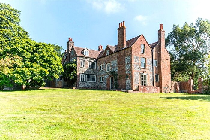 11 Bedroom Detached House To Rent In Goring Heath, Reading, RG8