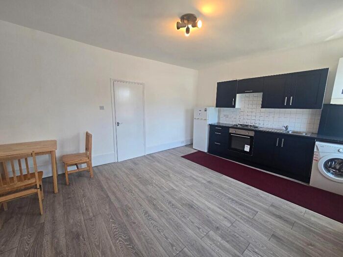 1 Bedroom Flat To Rent In Kent House Road, London, SE26
