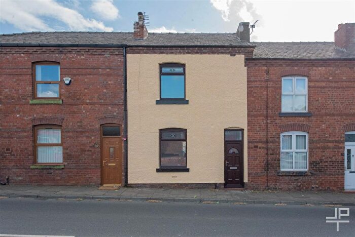2 Bedroom Terraced House To Rent In Scholefield Lane, Wigan, Greater Manchester, WN1