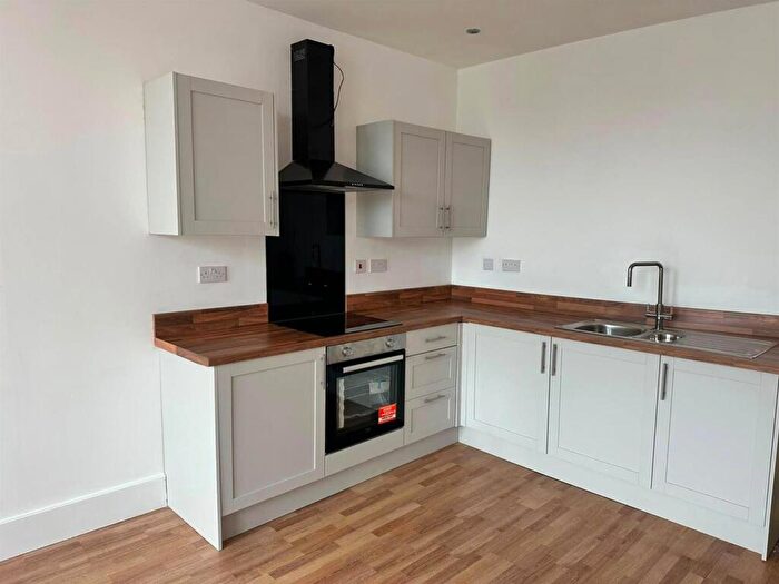 2 Bedroom Flat To Rent In Eastbrook Hall, Leeds Road, Bradford, BD1
