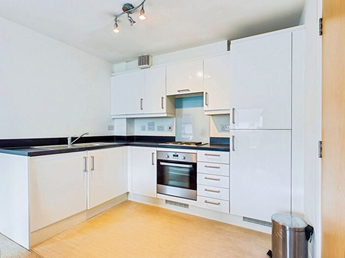 1 Bedroom Flat For Sale In Sirius Apartments, Copper Quarter, Swansea, SA1