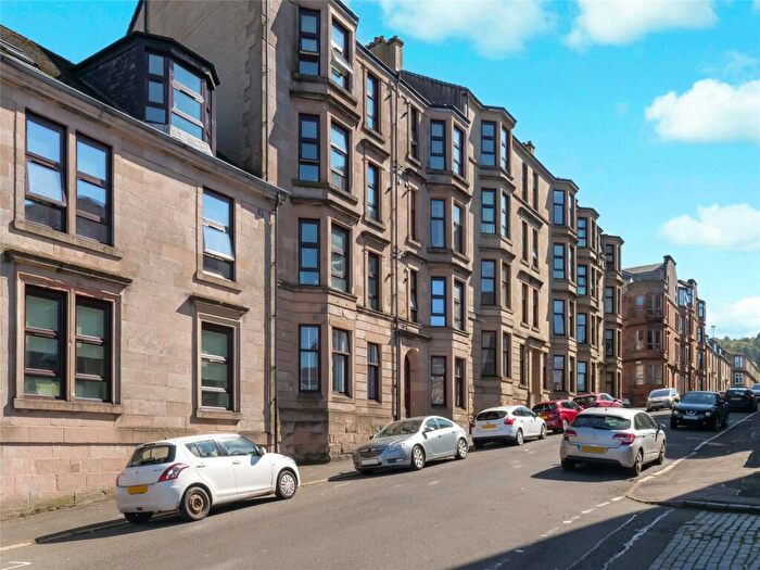 2 Bedroom Flat For Sale In Bank Street, Greenock, Inverclyde, PA15