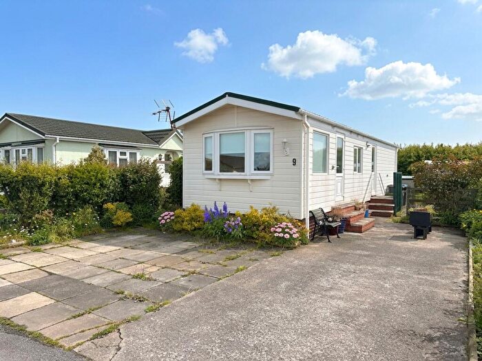 2 Bedroom Park Home For Sale In Bilton Lane, Harrogate, HG1