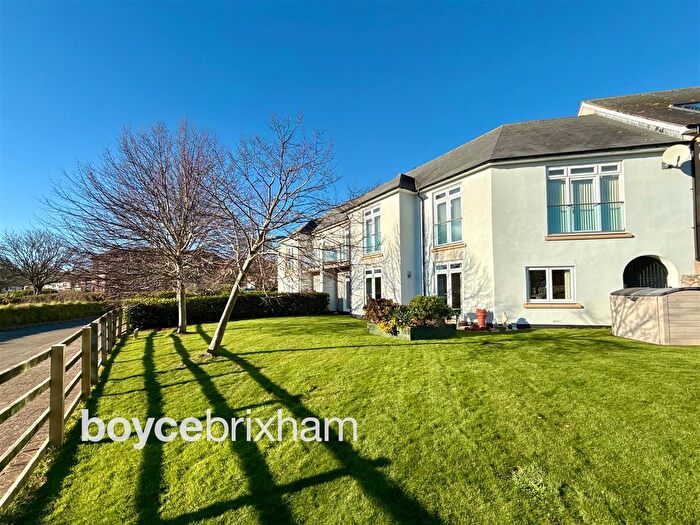 2 Bedroom Flat For Sale In St. Marys Hill, Brixham, TQ5