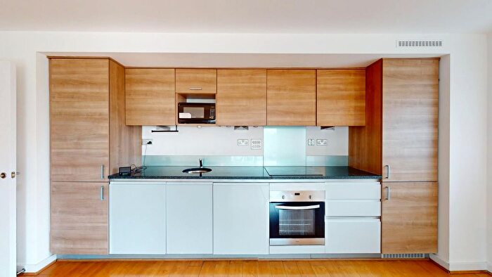 3 Bedroom Flat To Rent In Metcalfe Court, John Harrison Way, London, SE10