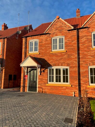 3 Bedroom Semi-Detached House To Rent In Harvey Park, Welton, LN2