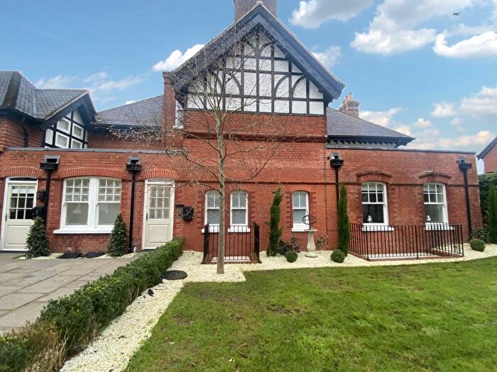 1 Bedroom Flat For Sale In Unit A Bruce Manor Close, Wadhurst, East Sussex, TN5