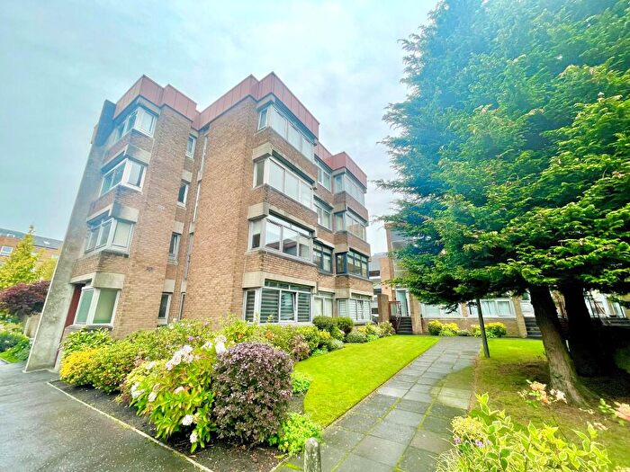 1 Bedroom Flat To Rent In Eglinton Court, Lethington Avenue, Shawlands, G41