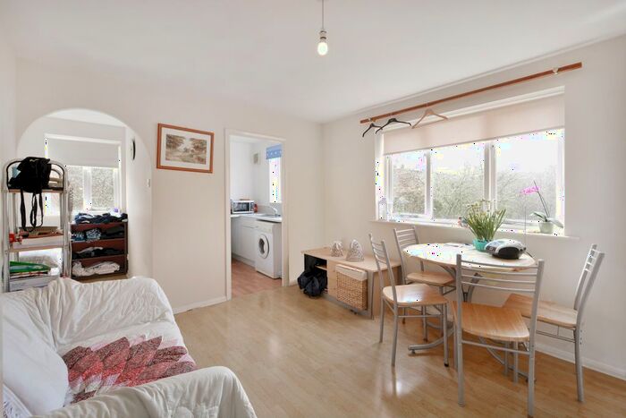 Studio To Rent In Grinstead Road, London, SE8