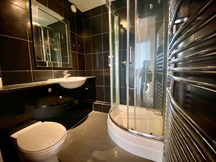 2 Bedroom Flat To Rent In Bourne Pines, Christchurch Road, Bournemouth, BH1