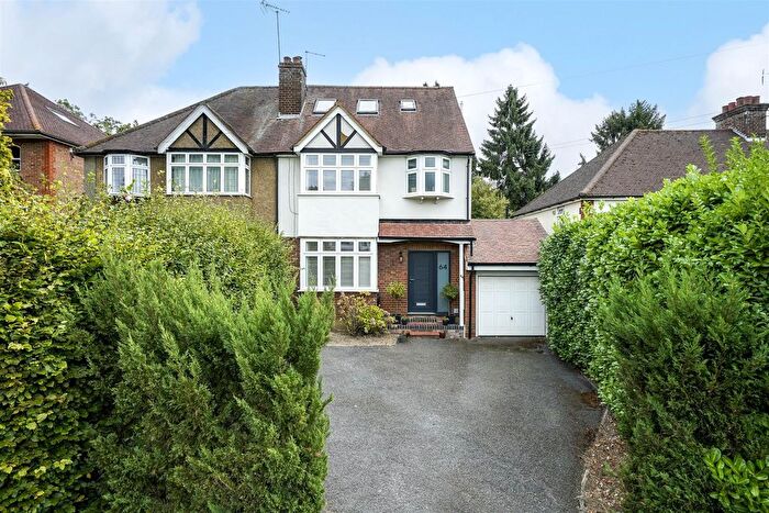 4 Bedroom Semi-Detached House For Sale In Harpenden Road, St. Albans, AL3