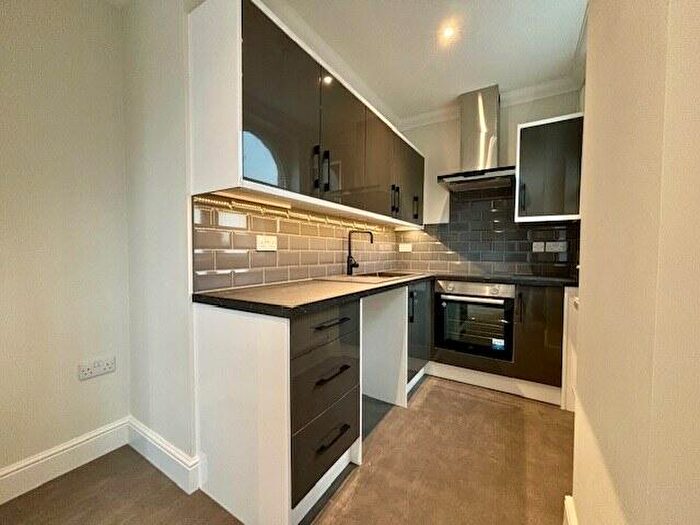 1 Bedroom Flat To Rent In Hamilton Road, Felixstowe, Suffolk, IP11