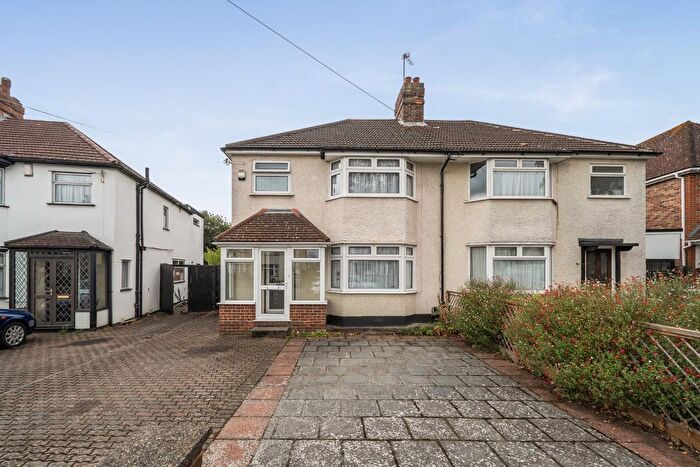 3 Bedroom Property For Sale In Stephen Road, Bexleyheath, DA7