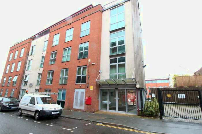 2 Bedroom Flat To Rent In Portland Square, Nottingham, NG7