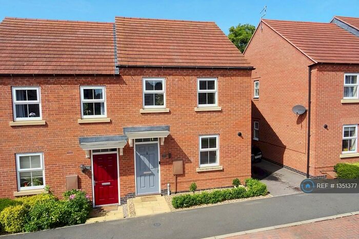 3 Bedroom Semi-Detached House To Rent In Dairy Way, Leicester, LE8